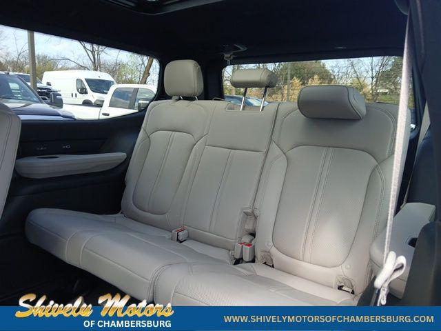 2026 Jeep Grand Wagoneer 4x4