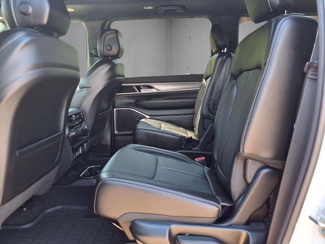 2026 Jeep Grand Wagoneer Upland 4x4