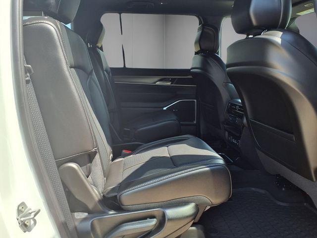 2026 Jeep Grand Wagoneer Upland 4x4