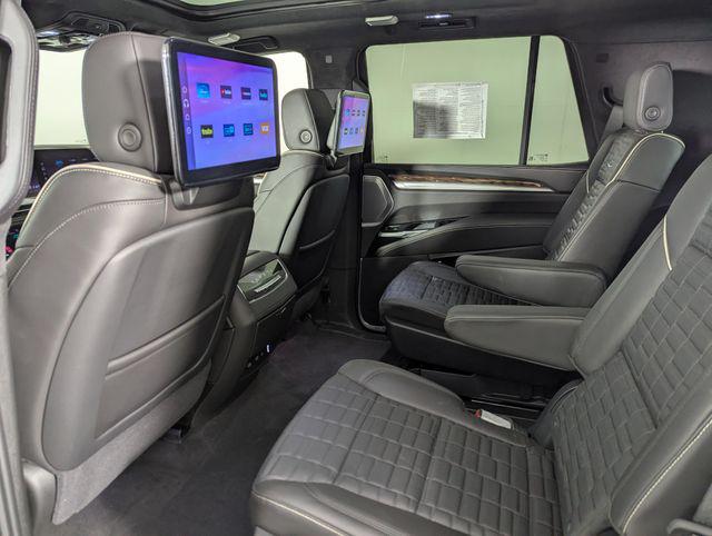 2025 Cadillac Escalade Premium Luxury Platinum