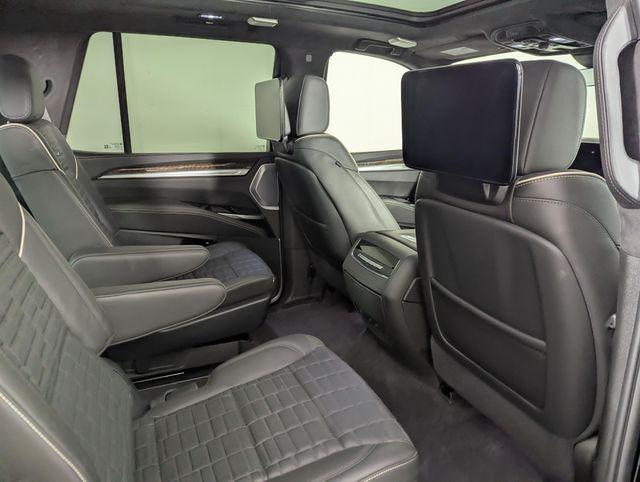 2025 Cadillac Escalade Premium Luxury Platinum