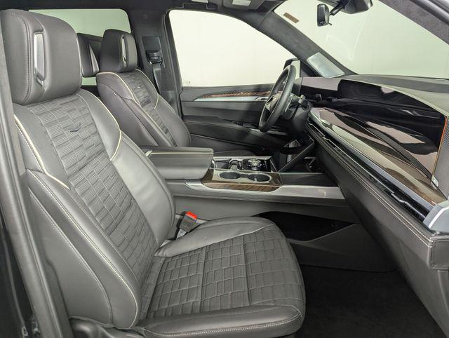 2025 Cadillac Escalade Premium Luxury Platinum