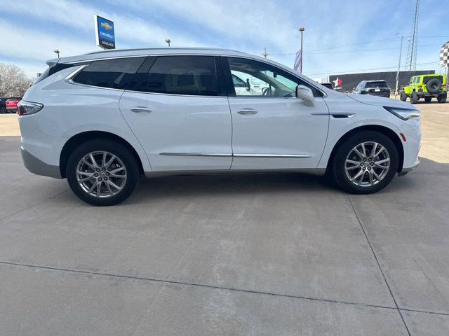 2023 Buick Enclave Essence AWD