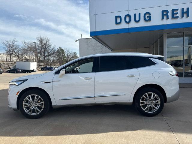 2023 Buick Enclave Essence AWD