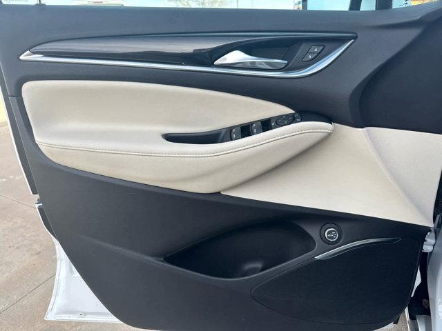 2023 Buick Enclave Essence AWD