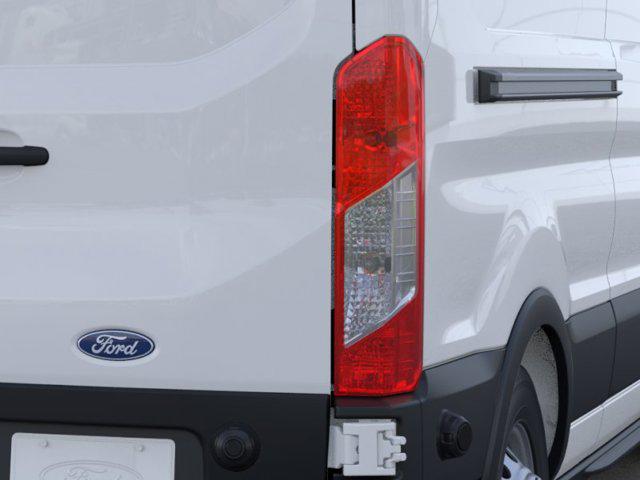 2026 Ford Transit T-250 148" Med Rf 9150 GVWR RWD