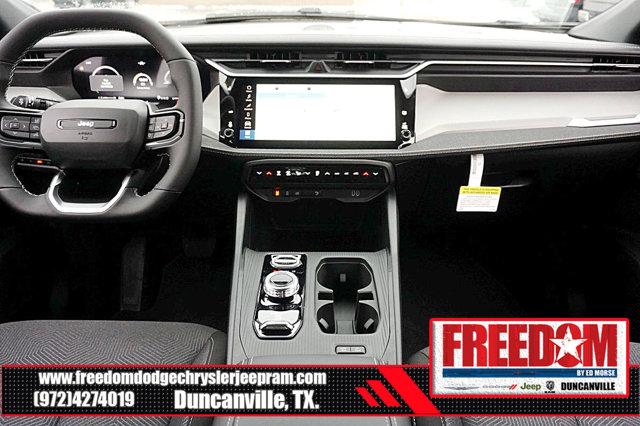 2026 Jeep Cherokee Laredo 4x4