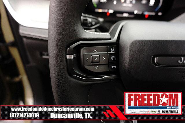 2026 Jeep Cherokee Laredo 4x4