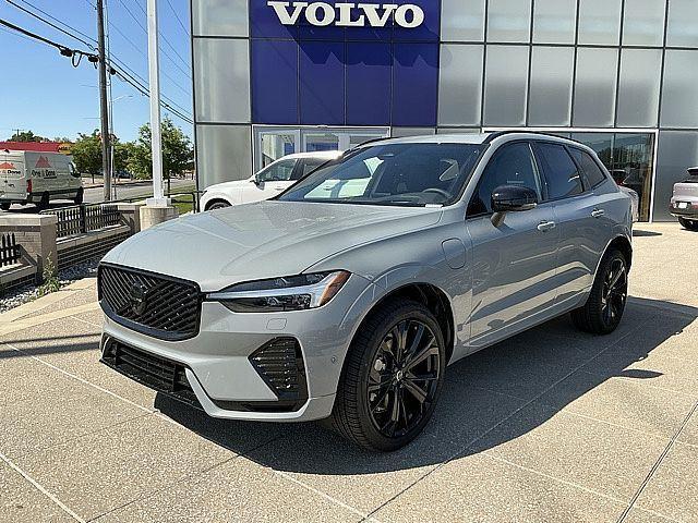 2026 Volvo XC60 Plug-In Hybrid Black Edition Ultra, T8 AWD Electric/Gasoline, Dark