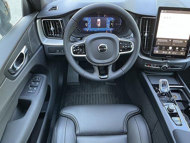 2026 Volvo XC60 Plug-In Hybrid Black Edition Ultra, T8 AWD Electric/Gasoline, Dark