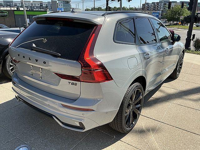 2026 Volvo XC60 Plug-In Hybrid Black Edition Ultra, T8 AWD Electric/Gasoline, Dark