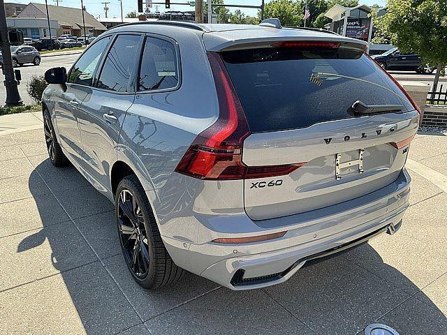 2026 Volvo XC60 Plug-In Hybrid Black Edition Ultra, T8 AWD Electric/Gasoline, Dark