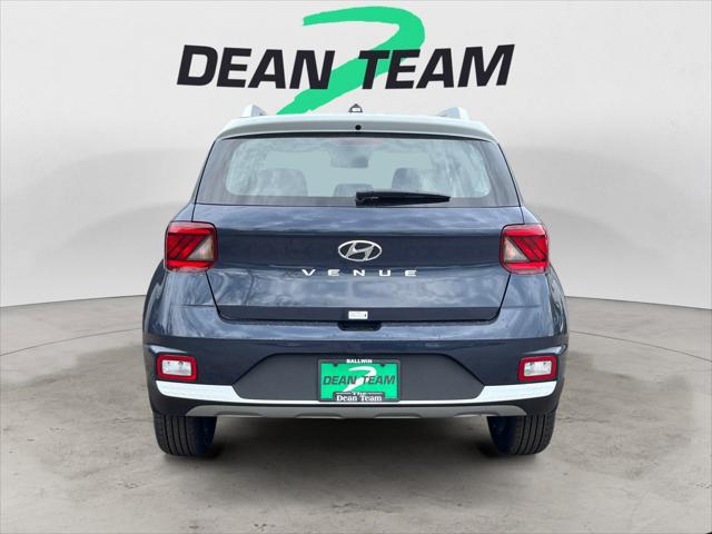 2026 Hyundai Venue SEL w/Two-Tone Roof