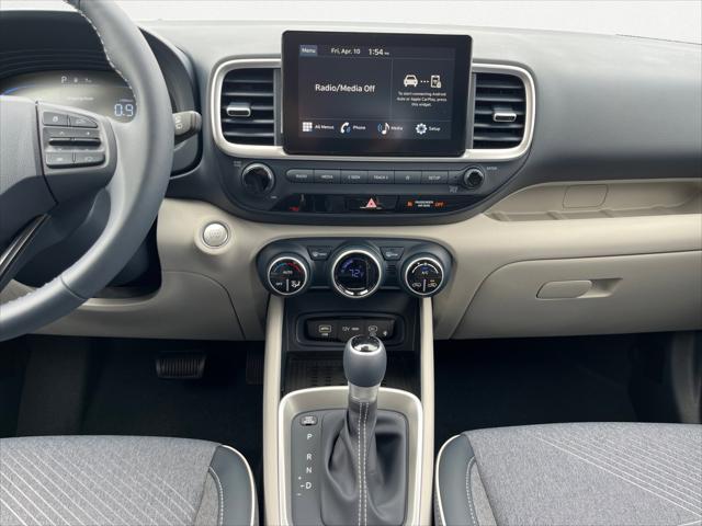 2026 Hyundai Venue SEL w/Two-Tone Roof