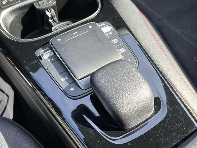2022 Mercedes-Benz A 220 4MATIC