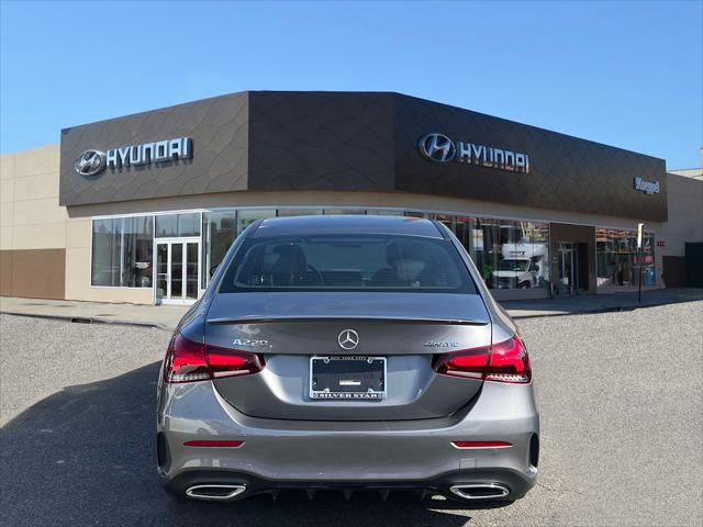 2022 Mercedes-Benz A 220 4MATIC