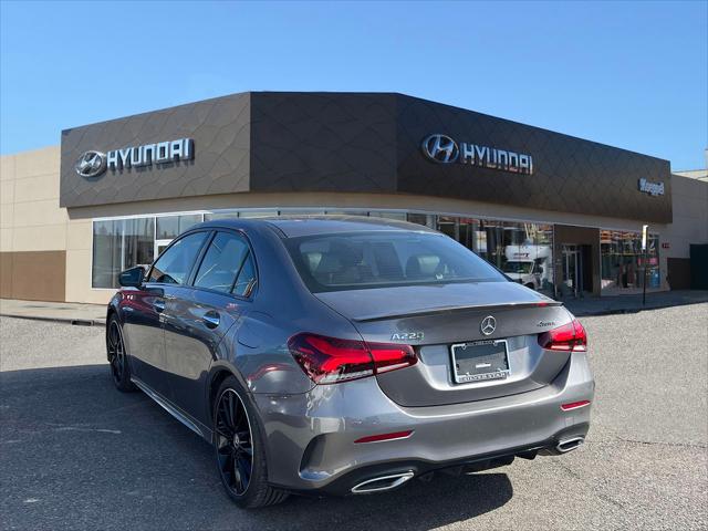2022 Mercedes-Benz A 220 4MATIC