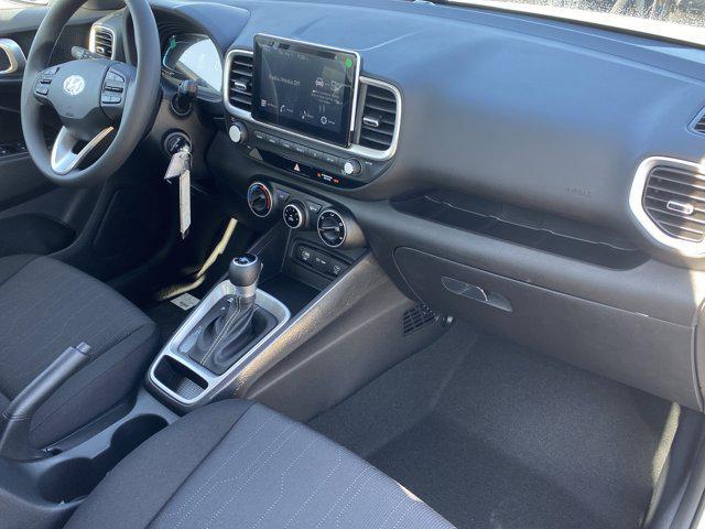 2026 Hyundai Venue SE