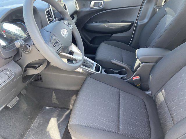 2026 Hyundai Venue SE