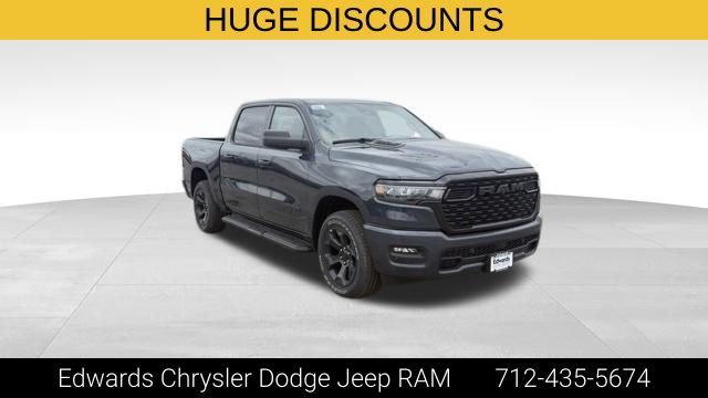 2026 RAM Ram 1500 RAM 1500 EXPRESS CREW CAB 4X4 57 BOX