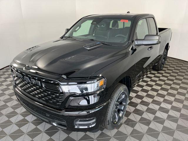 2026 RAM Ram 1500 RAM 1500 EXPRESS QUAD CAB 4X4 64 BOX