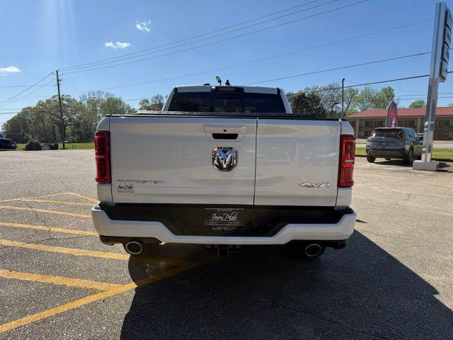 2026 Ram 1500 Tungsten Crew Cab 4x4 5'7" Box