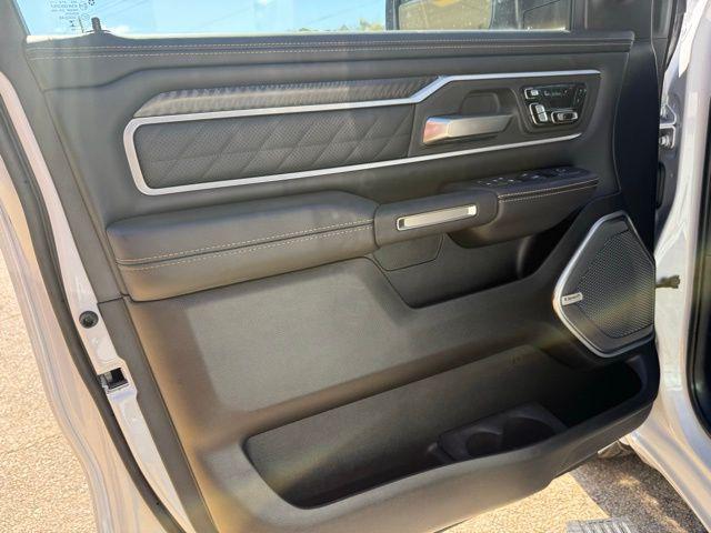 2026 Ram 1500 Tungsten Crew Cab 4x4 5'7" Box