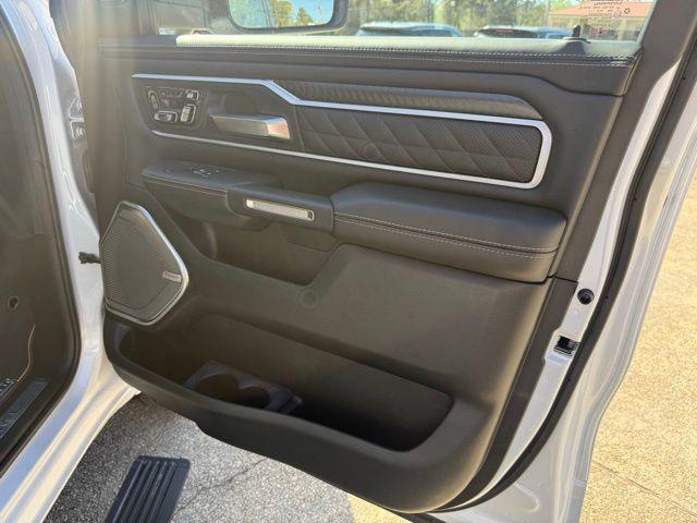 2026 Ram 1500 Tungsten Crew Cab 4x4 5'7" Box