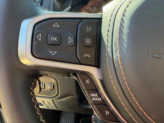 2026 Ram 1500 Tungsten Crew Cab 4x4 5'7" Box