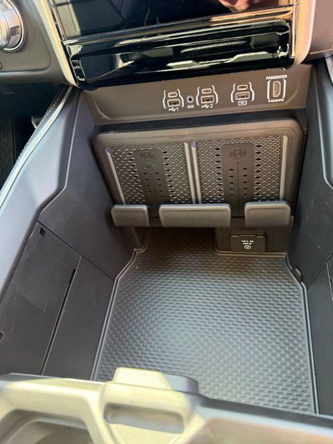 2026 Ram 1500 Tungsten Crew Cab 4x4 5'7" Box