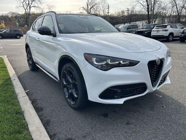 2026 Alfa Romeo Stelvio STELVIO AWD