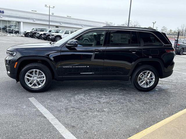 2026 Jeep Grand Cherokee Laredo 4x4