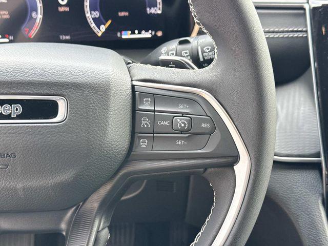 2026 Jeep Grand Cherokee Laredo 4x4