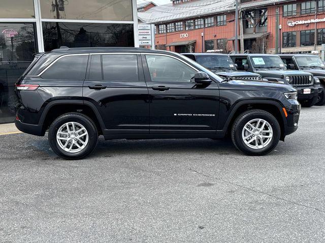 2026 Jeep Grand Cherokee Laredo 4x4