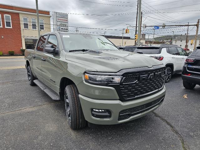 2026 RAM Ram 1500 RAM 1500 EXPRESS CREW CAB 4X4 57 BOX