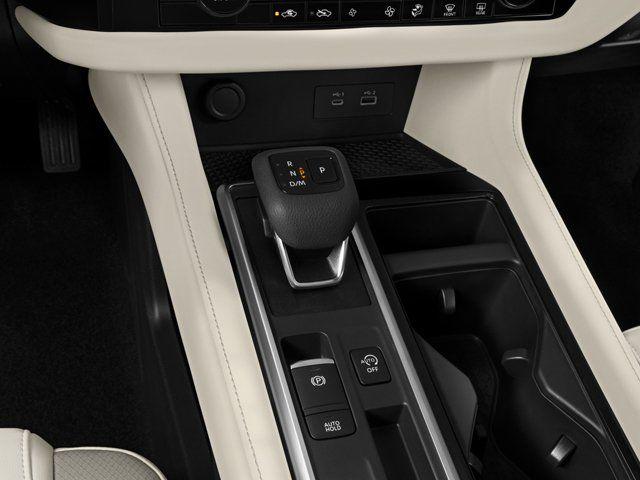 2025 Nissan Pathfinder Platinum 4WD