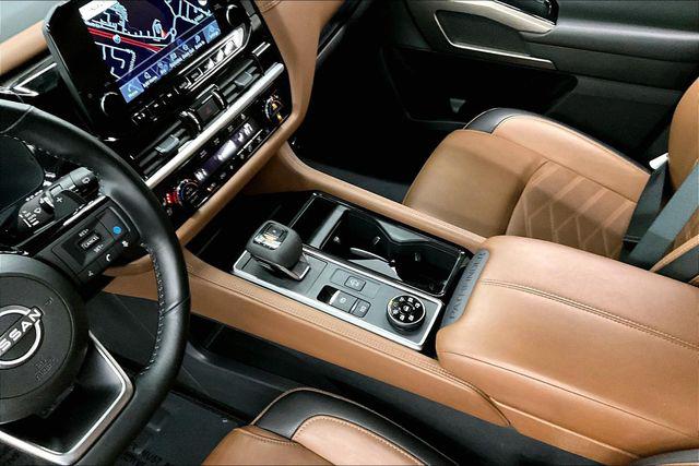 2025 Nissan Pathfinder Platinum 4WD