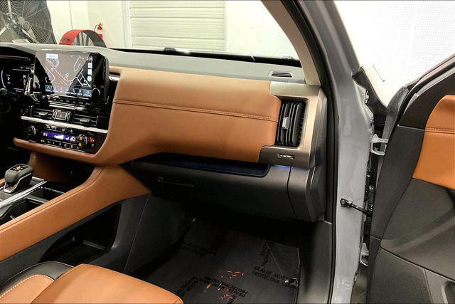 2025 Nissan Pathfinder Platinum 4WD