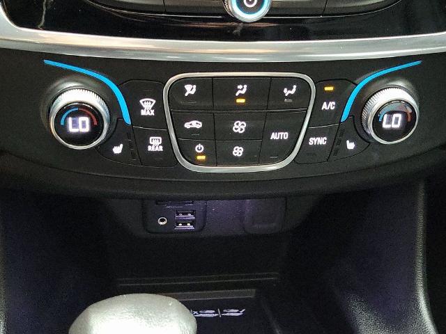 2022 Chevrolet Traverse AWD RS