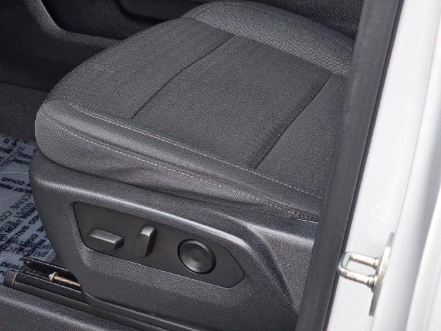 2023 Chevrolet Silverado 1500 4WD Crew Cab Short Bed RST