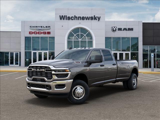 2026 RAM Ram 3500 RAM 3500 TRADESMAN CREW CAB 4X4 8 BOX