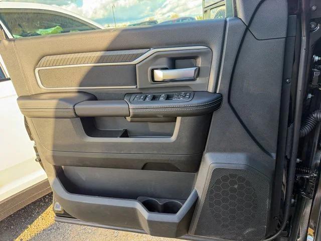 2026 Ram 2500 Big Horn Crew Cab 4x4 64 Box