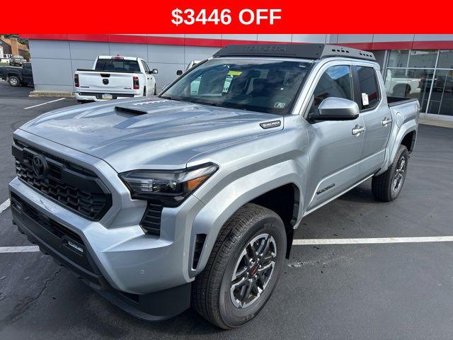2024 Toyota Tacoma Hybrid TRD Sport 4WD