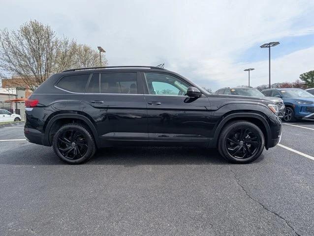 2023 Volkswagen Atlas 3.6L V6 SE w/Technology