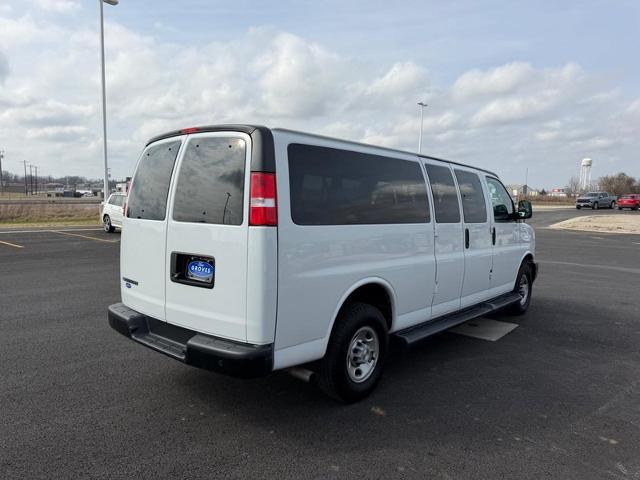 2022 Chevrolet Express Passenger RWD 3500 Extended Wheelbase LS