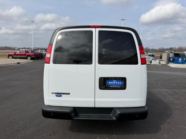 2022 Chevrolet Express Passenger RWD 3500 Extended Wheelbase LS