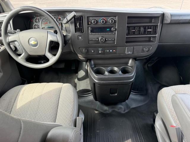 2022 Chevrolet Express Passenger RWD 3500 Extended Wheelbase LS