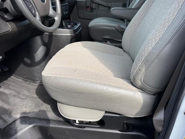2022 Chevrolet Express Passenger RWD 3500 Extended Wheelbase LS