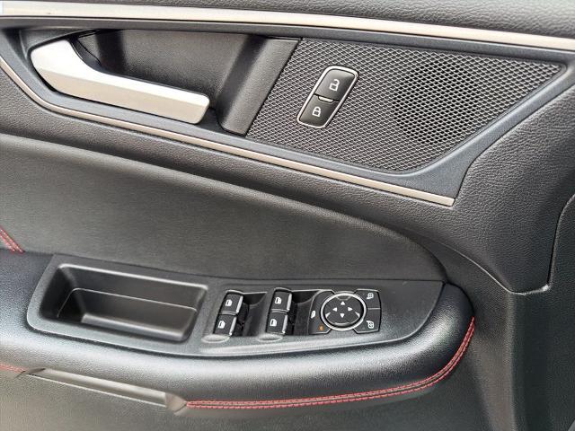 2022 Ford Edge ST-Line