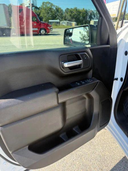 2021 Chevrolet Silverado 1500 2WD Crew Cab Short Bed Custom
